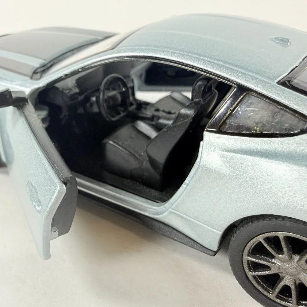 Kinsmart 2024 Ford Mustang Dark Horse Pull Back Diecast 1:38 Silver Black